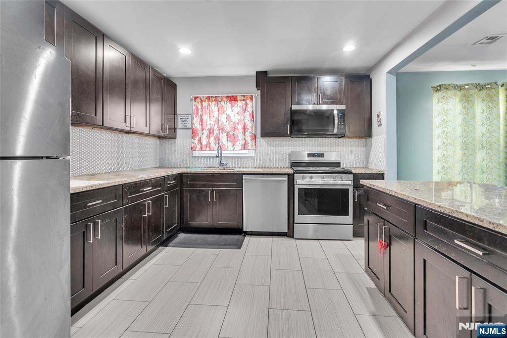 1101 Bergen Avenue Linden, NJ 07036 - Photo 23 of 37