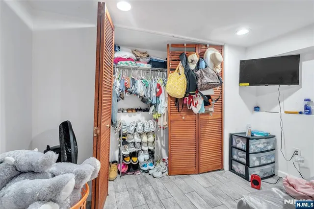 $824,999 | 1101 Bergen Avenue, Linden, NJ 07036