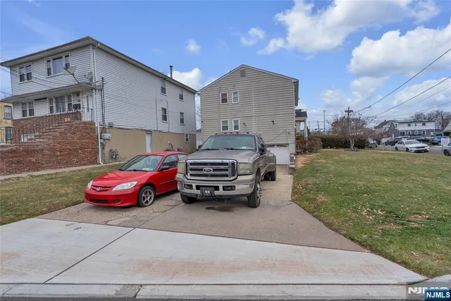 $824,999 | 1101 Bergen Avenue, Linden, NJ 07036