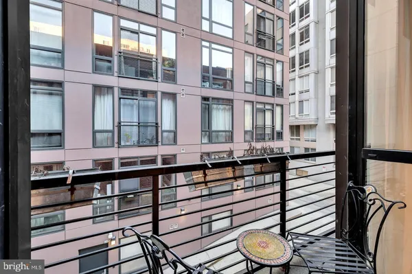 $3,200 | 1209 13th Street Northwest, Unit 211, Washington, DC 20005