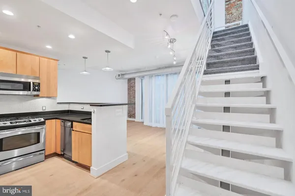 $3,200 | 1209 13th Street Northwest, Unit 211, Washington, DC 20005