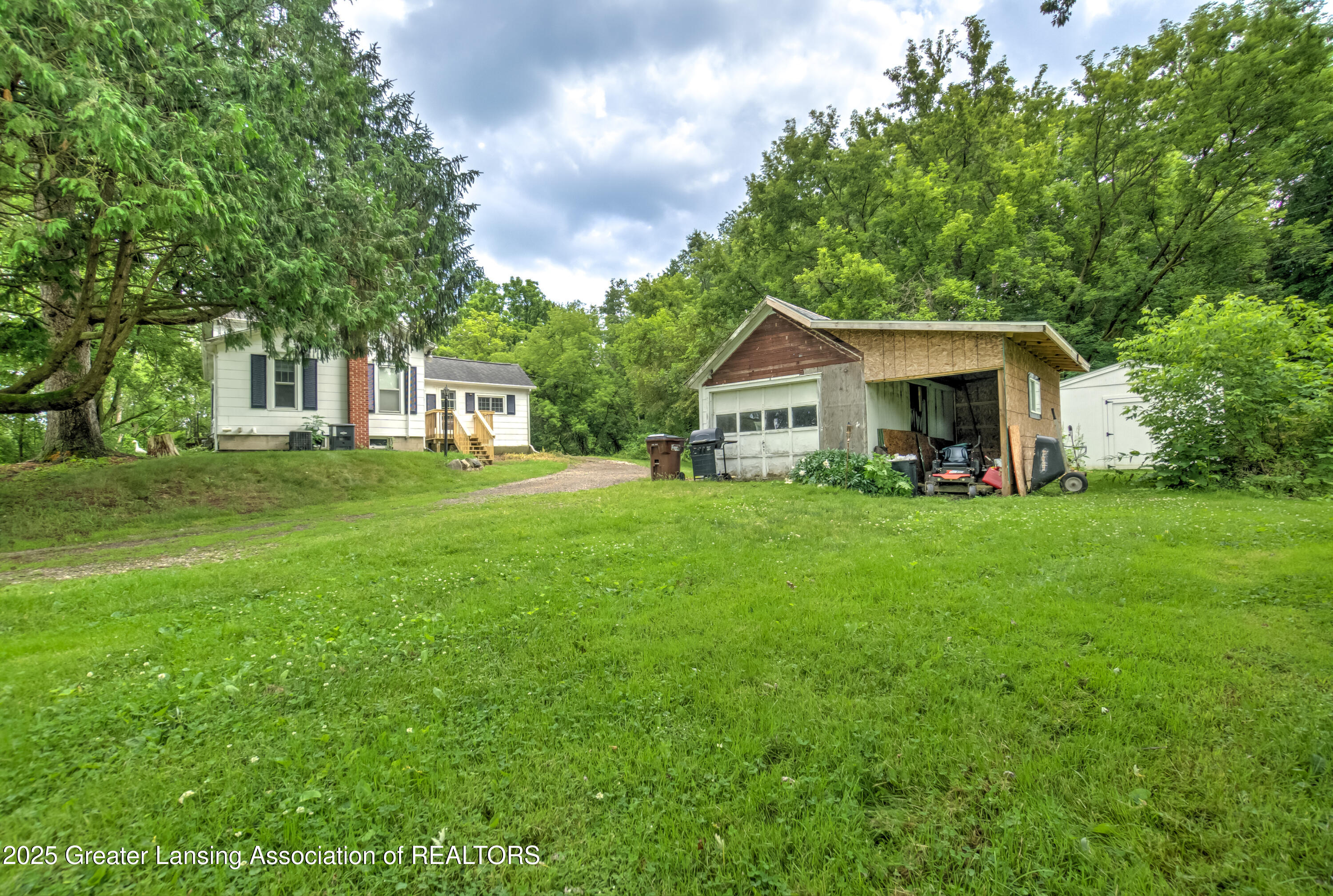 6631 Springport Road Jackson, MI 49201 - Photo 18 of 31 DSC08068_69_70