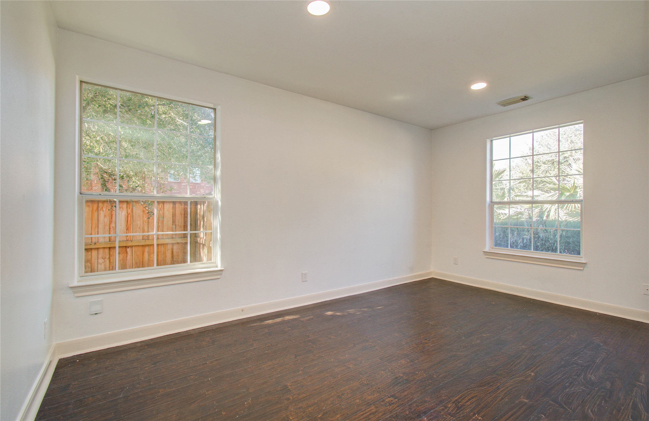 6423 Oakmont Creek Drive Spring, TX 77379 - Photo 18 of 47