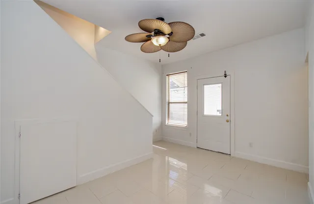 $684,500 | 6423 Oakmont Creek Drive, Spring, TX 77379