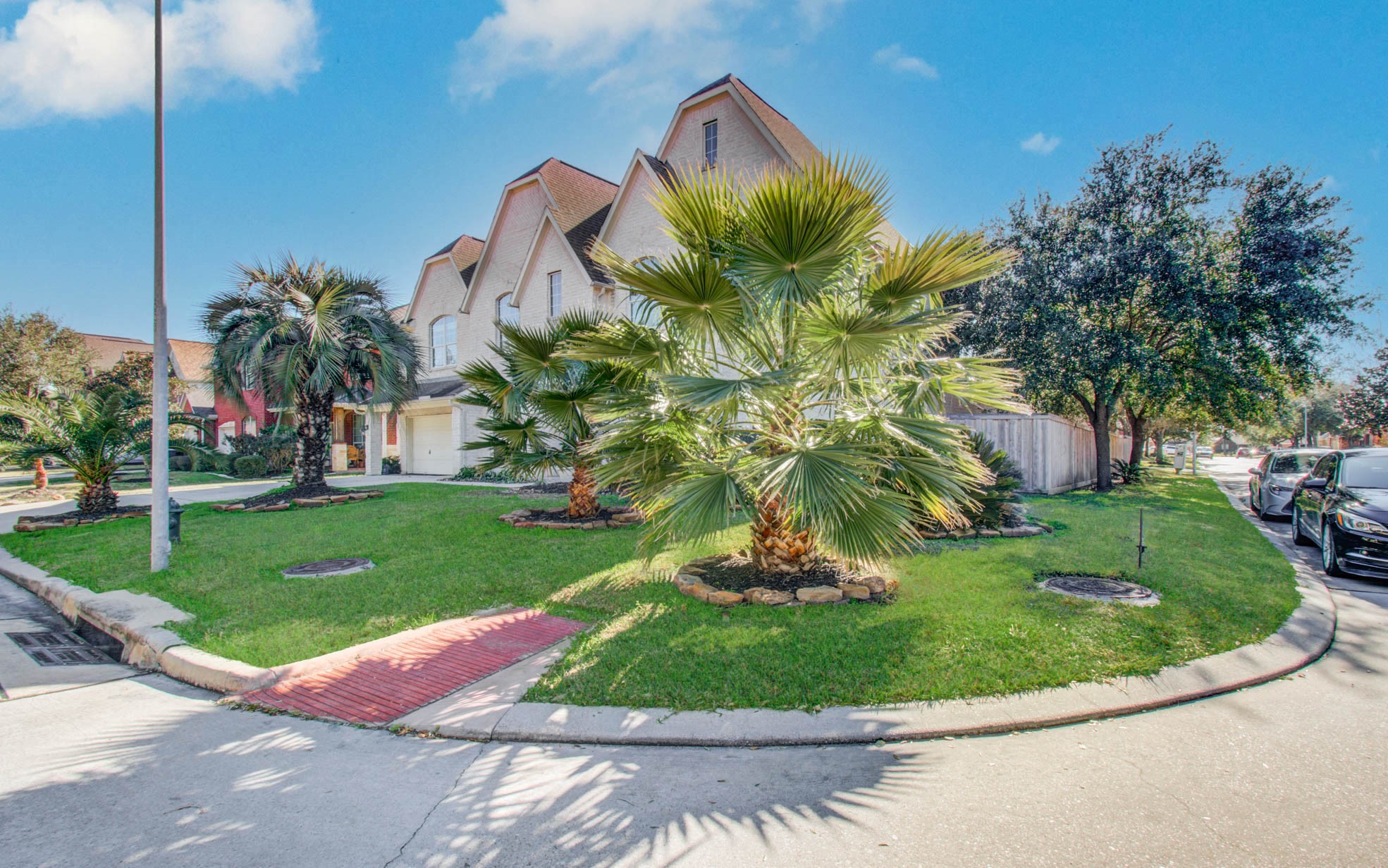 6423 Oakmont Creek Drive Spring, TX 77379 - Photo 3 of 47