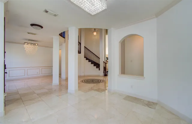 $684,500 | 6423 Oakmont Creek Drive, Spring, TX 77379