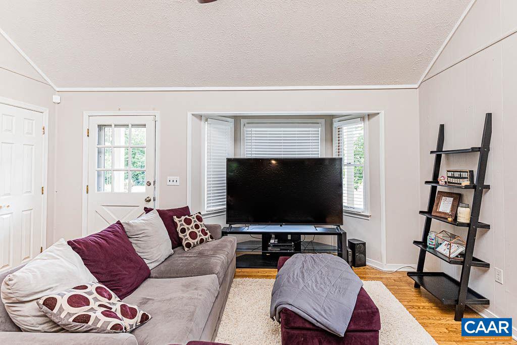 3232 Oakland Church Road Gum Spring, VA 23065 - Photo 5 of 48