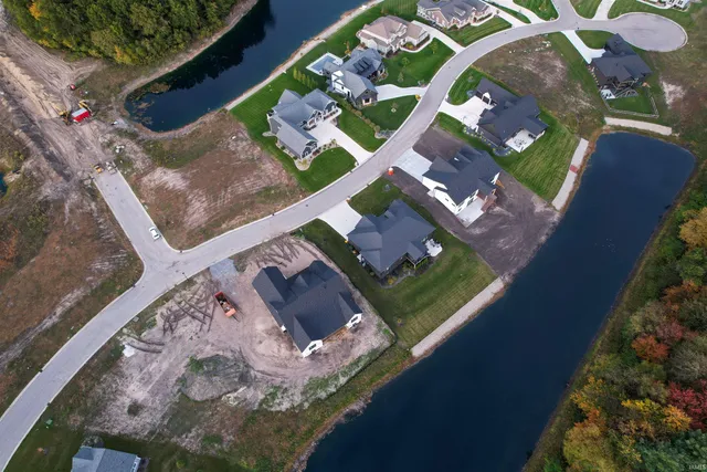 $899,987 | 18560 Fontana Dr Bend, South Bend, IN 46637