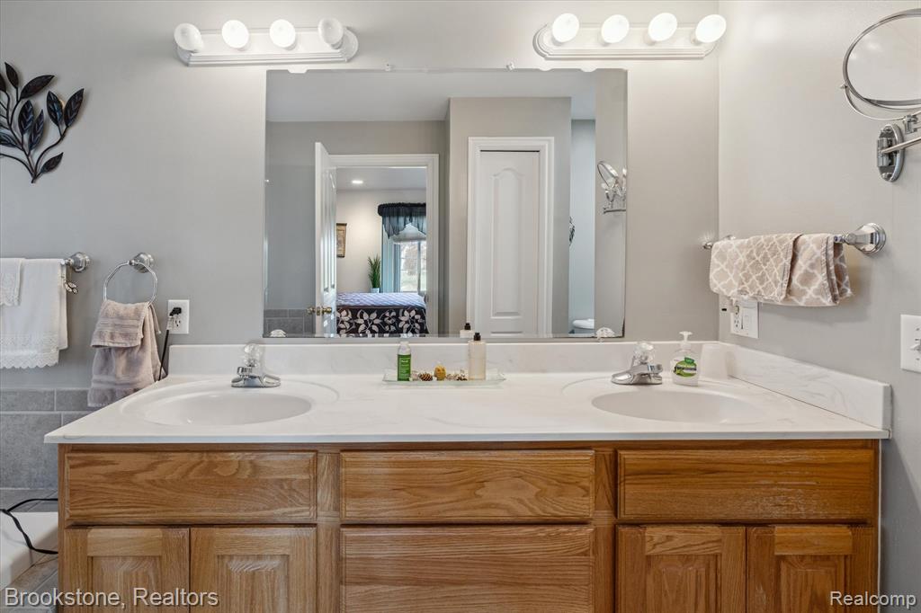 70865 Place Road Richmond, MI 48062 - Photo 28 of 44 Gallery Image 28