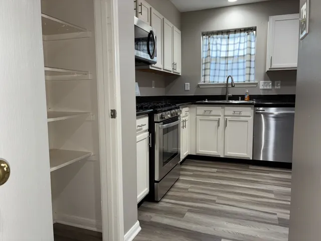 $1,899 | 2427 Halstead Drive, Spring, TX 77386