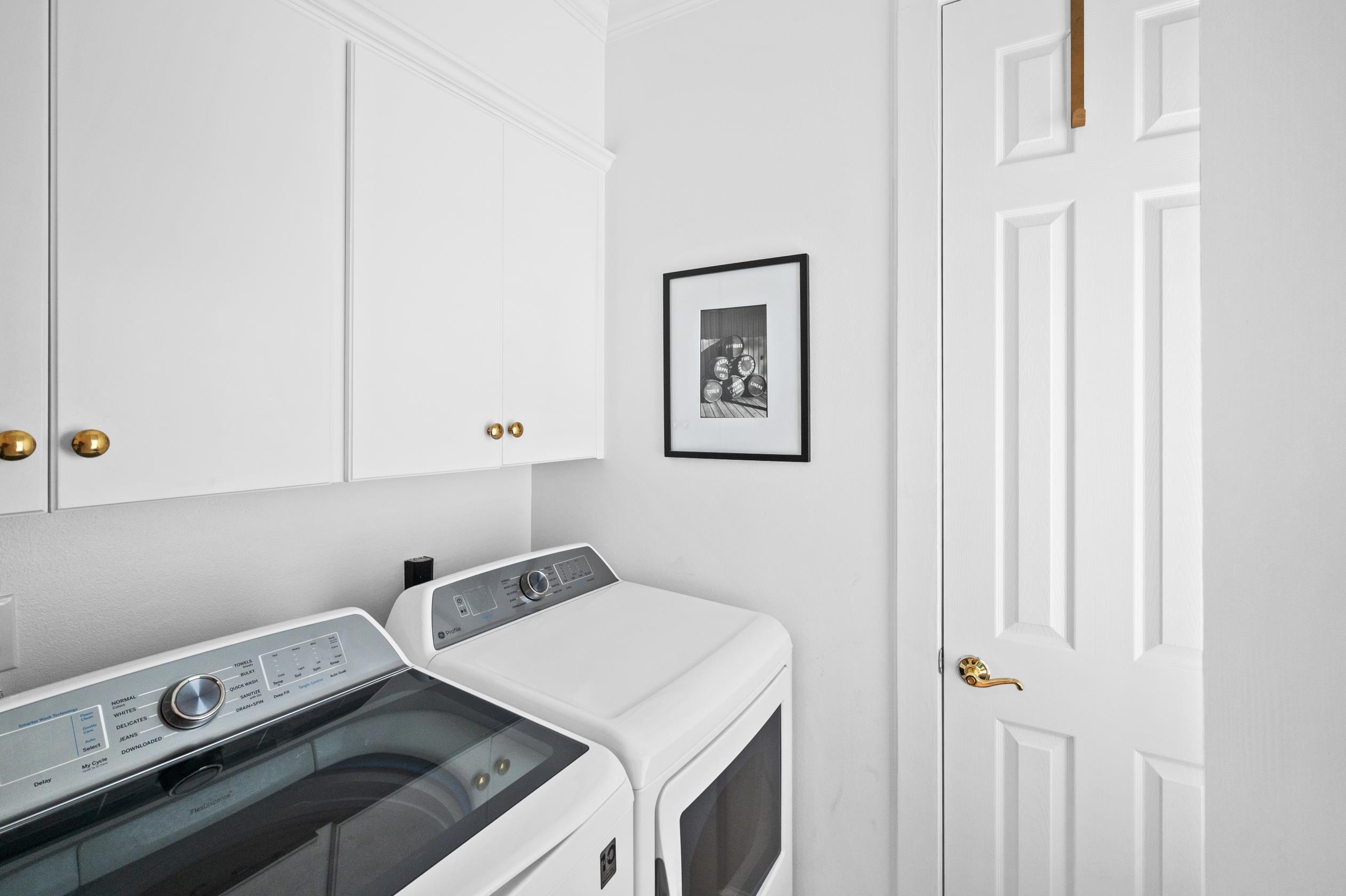 31835 River Road Orange Beach, AL 36561 - Photo 23 of 55 Laundry