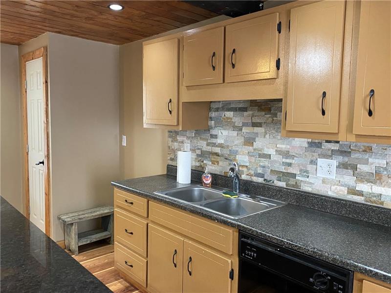 107 Reed Avenue Rostraver Township, PA 15012 - Photo 6 of 19 Gallery Image 6