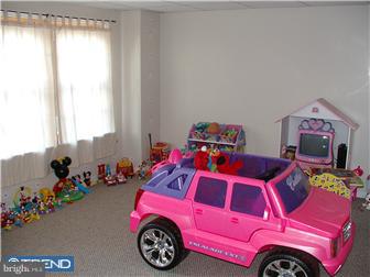 11864 Basile Road Philadelphia, PA 19154 - Photo 11 of 12 Game Room