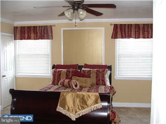 11864 Basile Road Philadelphia, PA 19154 - Photo 6 of 12 Bedroom - Main