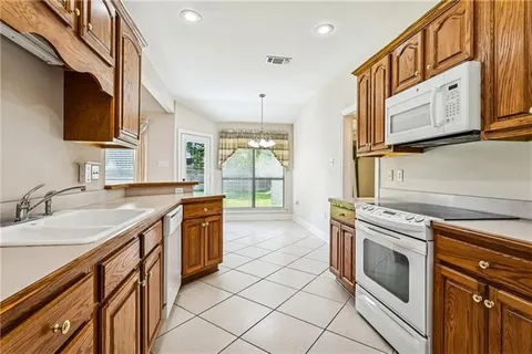 $315,000 | 428 Gainesway Drive, Madisonville, LA 70447