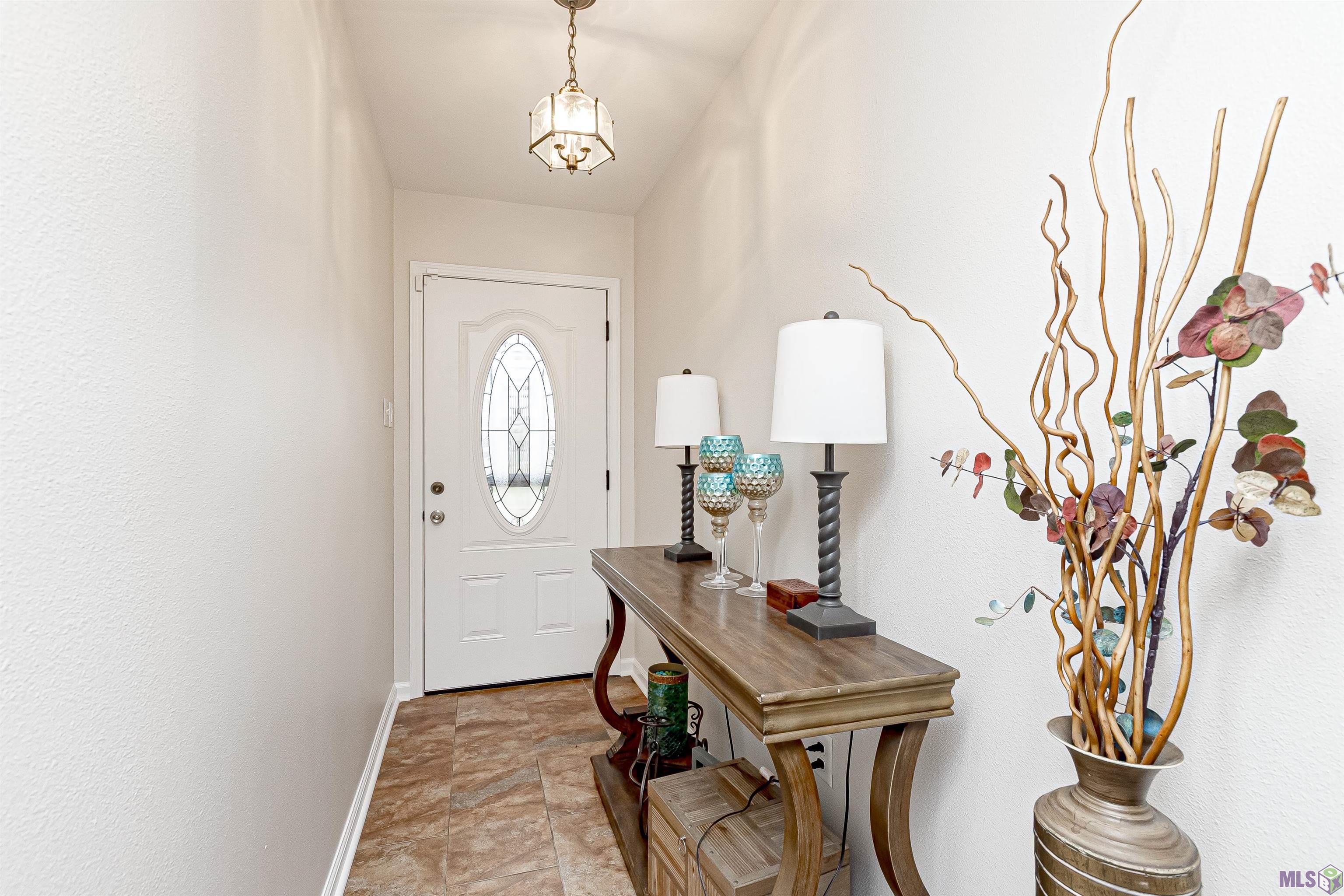 12101 Cardigan Avenue Baton Rouge, LA 70814 - Photo 4 of 20