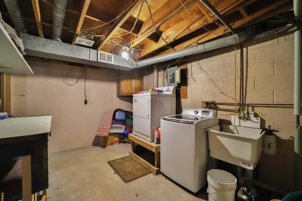 $199,900 | 633 3rd Street North, Pine River, MN 56474