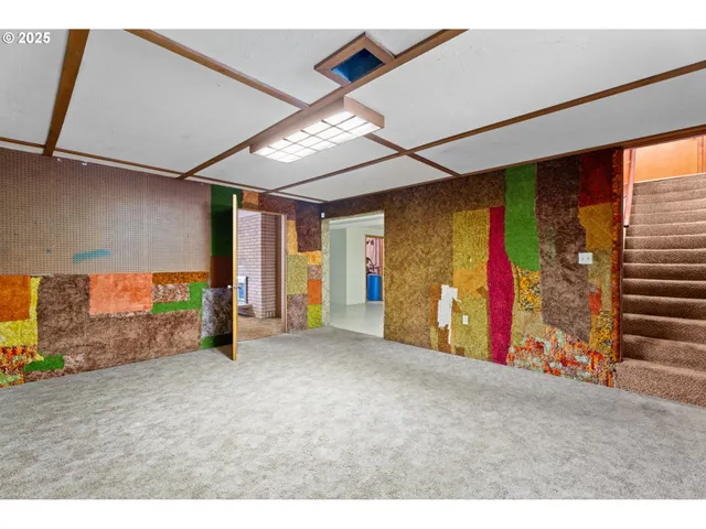 a view of an empty room with window