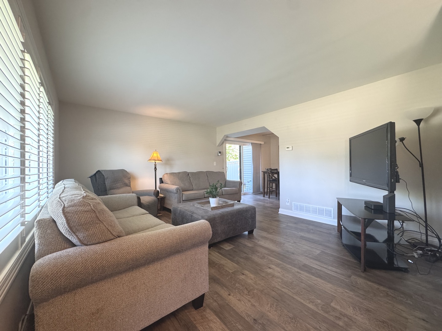 410 Circlegate Road, Unit 410 New Lenox, IL 60451 - Photo 4 of 24