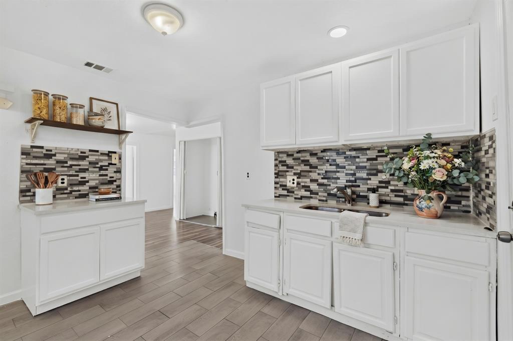 336 Bonnie View Road Dallas, TX 75203 - Photo 10 of 36 Gallery Image 10