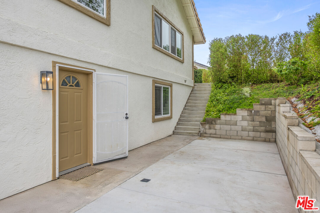 29720 Monte Verde Road Temecula, CA 92591 - Photo 35 of 49 a view of a back yard of the house