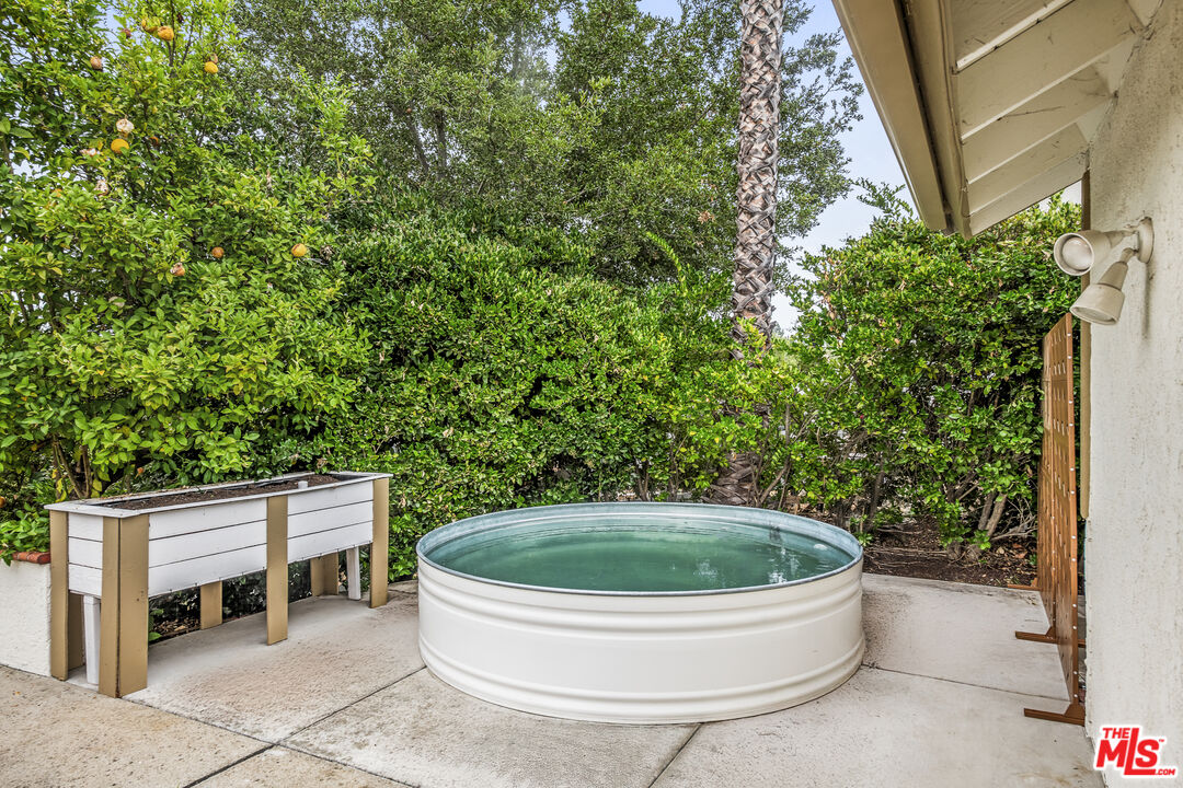 29720 Monte Verde Road Temecula, CA 92591 - Photo 44 of 49 a view of outdoor space yard and entertaining space