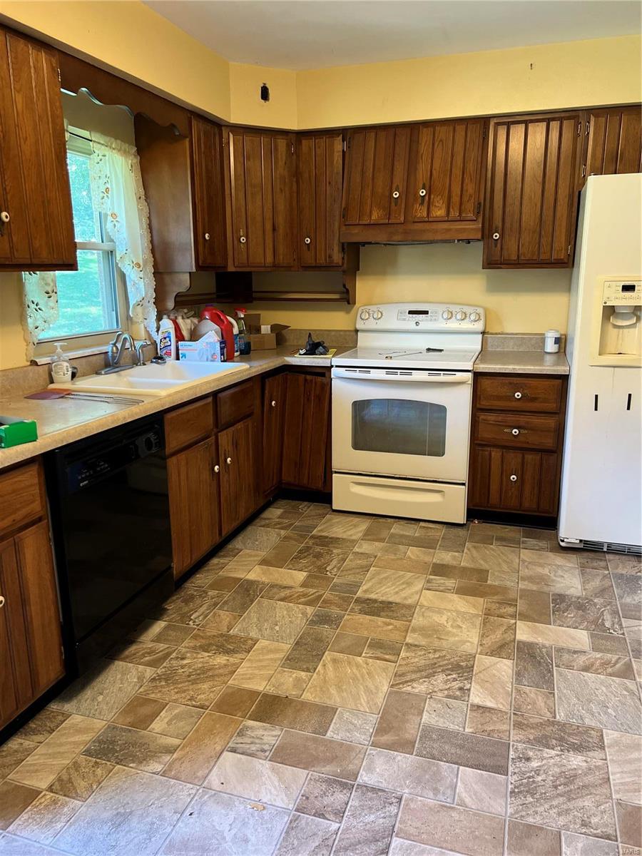 913 Imbs Station Road Dupo, IL 62239 - Photo 6 of 26 Gallery Image 6