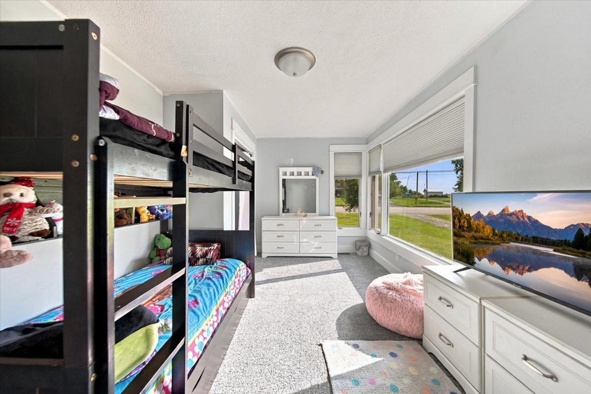 1761 Franklin Road Franklin Grove, IL 61031 - Photo 11 of 43 Gallery Image 11