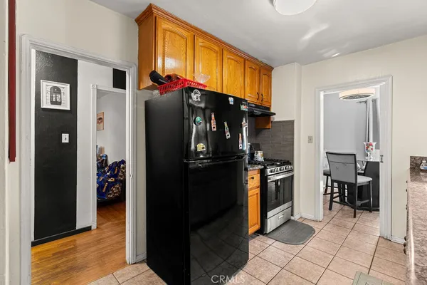 $880,000 | 4813 Pacific Drive, Long Beach, CA 90805