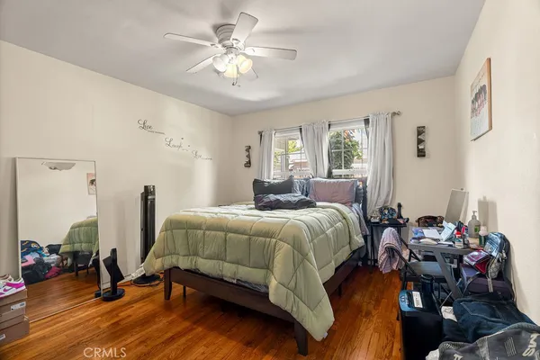 $880,000 | 4813 Pacific Drive, Long Beach, CA 90805