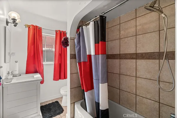 $880,000 | 4813 Pacific Drive, Long Beach, CA 90805