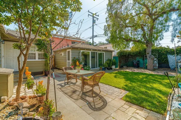 $880,000 | 4813 Pacific Drive, Long Beach, CA 90805