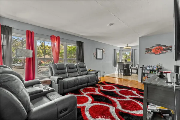 $880,000 | 4813 Pacific Drive, Long Beach, CA 90805