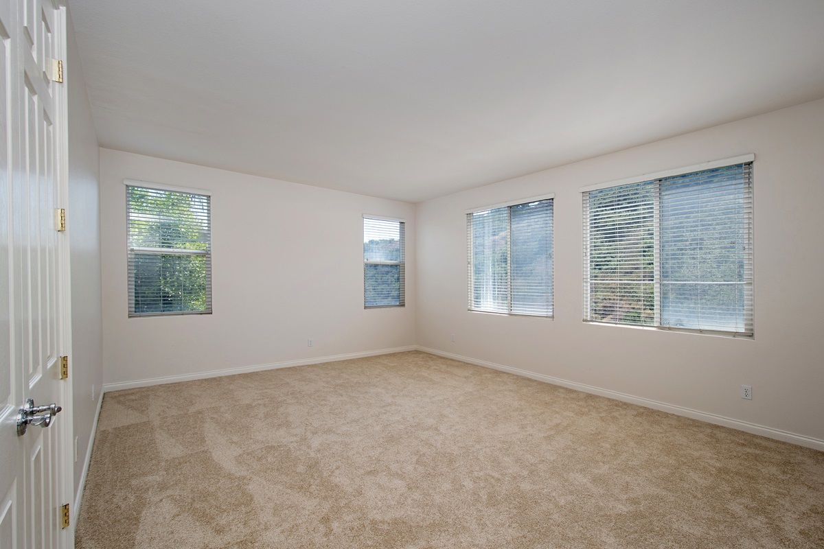 2755 Ridgegate Row La Jolla, CA 92037 - Photo 14 of 25 Gallery Image 14