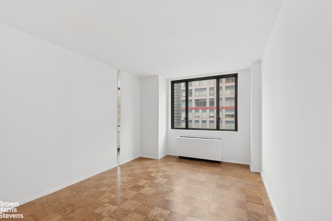 300 East 54th Street, Unit 22G Manhattan, NY 10022 - Photo 9 of 15