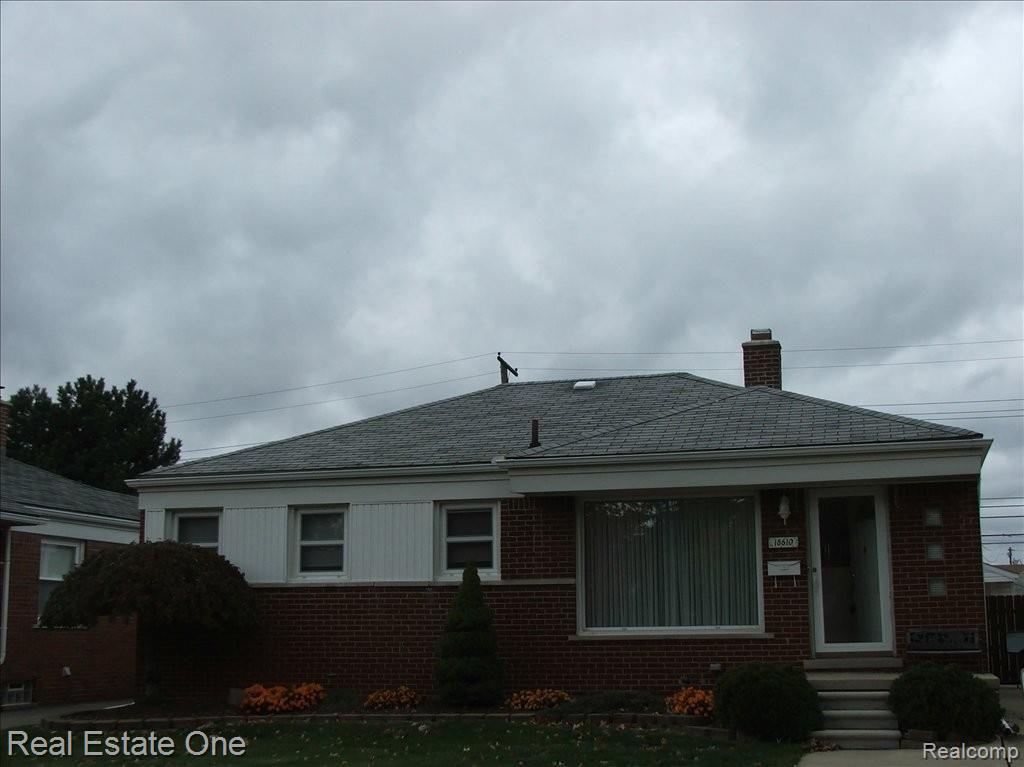 18610 Wick Road Allen Park, MI 48101 - Photo 1 of 17 18610 Wick