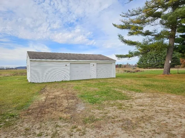 $259,000 | N8475 5th Camp, Camp Douglas, WI 54618