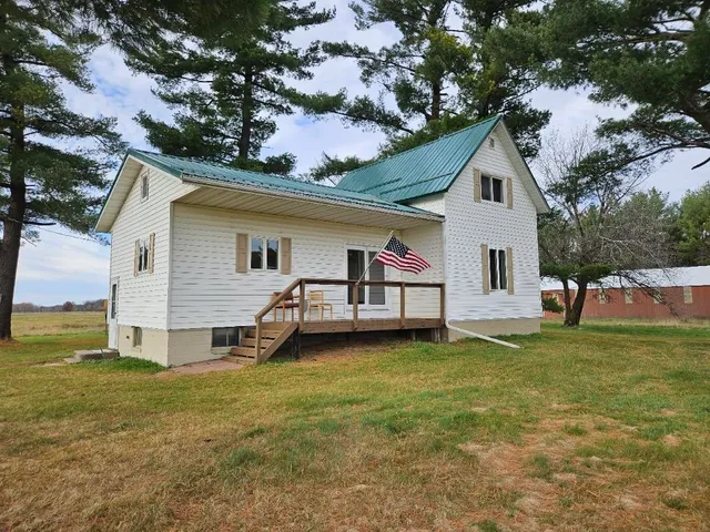 $259,000 | N8475 5th Camp, Camp Douglas, WI 54618