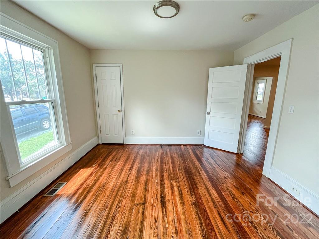 2508 Tuckaseegee Road Charlotte, NC 28208 - Photo 14 of 28 Gallery Image 14