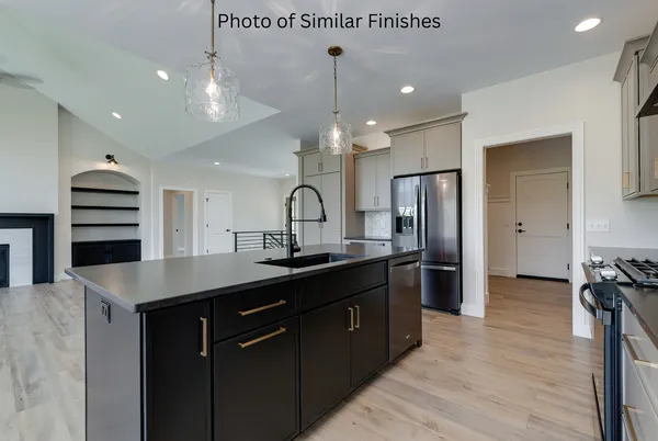 $712,471 | 22 Viola Drive, Le Claire, IA 52753