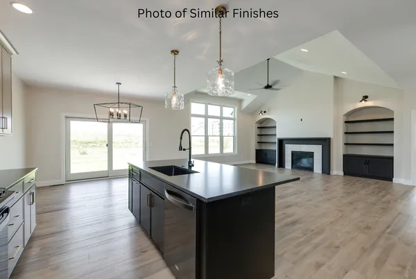 $712,471 | 22 Viola Drive, Le Claire, IA 52753