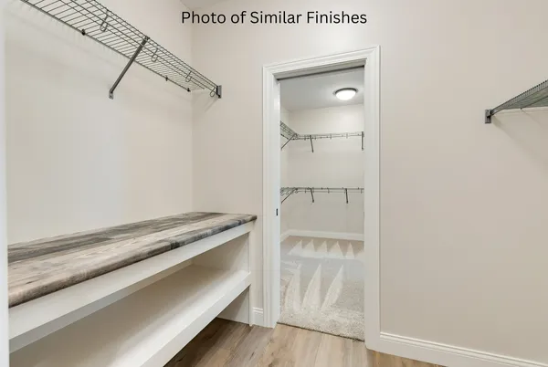 $712,471 | 22 Viola Drive, Le Claire, IA 52753