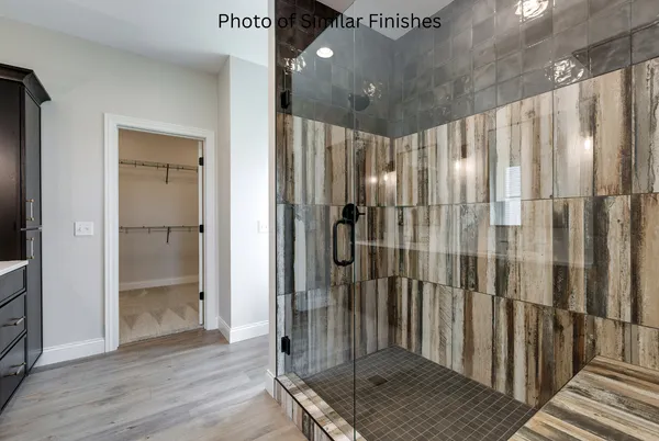 $712,471 | 22 Viola Drive, Le Claire, IA 52753