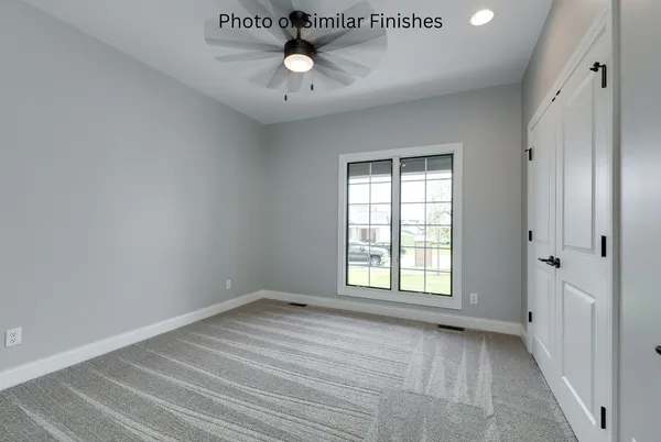 $712,471 | 22 Viola Drive, Le Claire, IA 52753