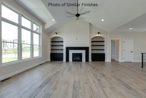 $712,471 | 22 Viola Drive, Le Claire, IA 52753