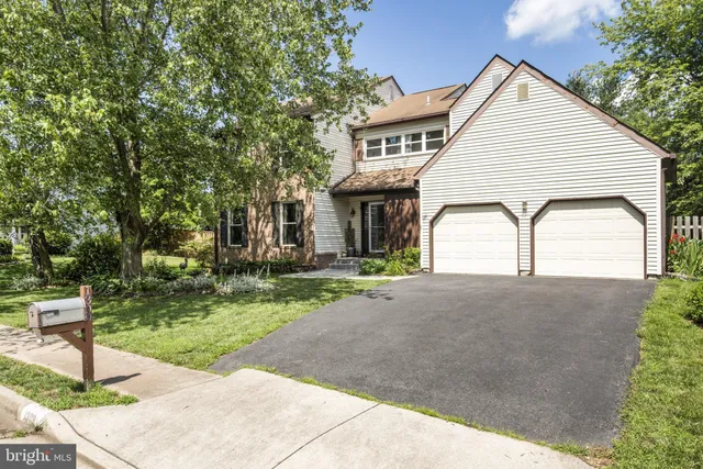 $889,000 | 1309 Rock Chapel Road, Herndon, VA 20170