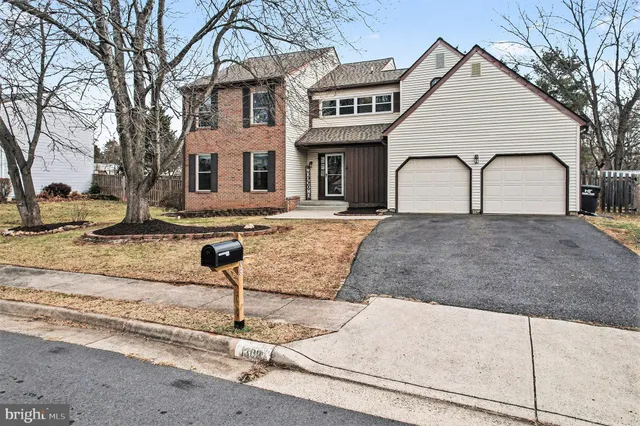 $889,000 | 1309 Rock Chapel Road, Herndon, VA 20170