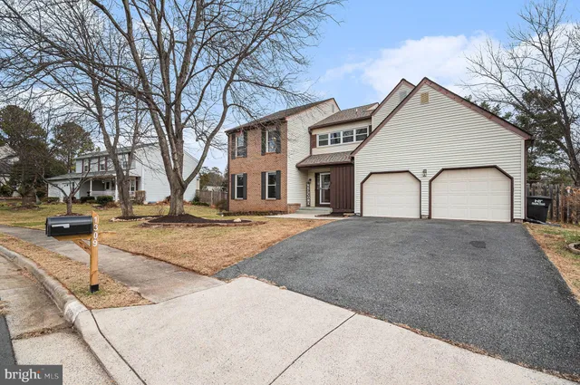 $889,000 | 1309 Rock Chapel Road, Herndon, VA 20170