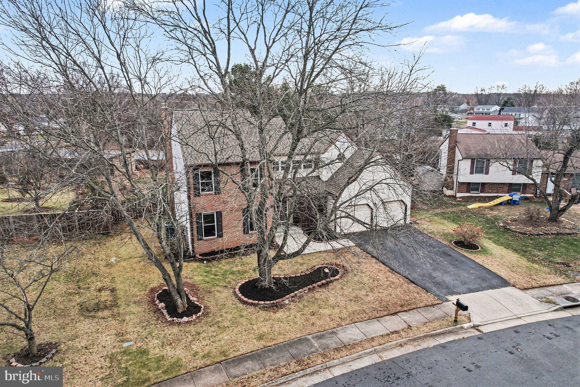 1309 Rock Chapel Road Herndon, VA 20170 - Photo 41 of 41 a backyard of house with seating space