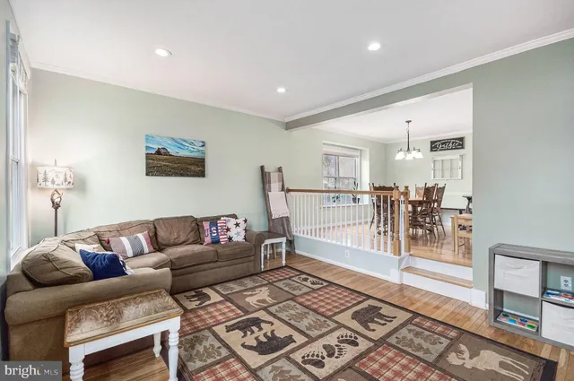 $889,000 | 1309 Rock Chapel Road, Herndon, VA 20170